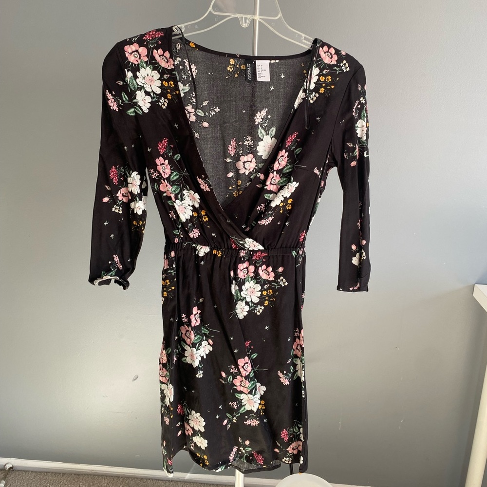 BLACK FLORAL 3/4 SLEEVE LENGTH SUNDRESS
